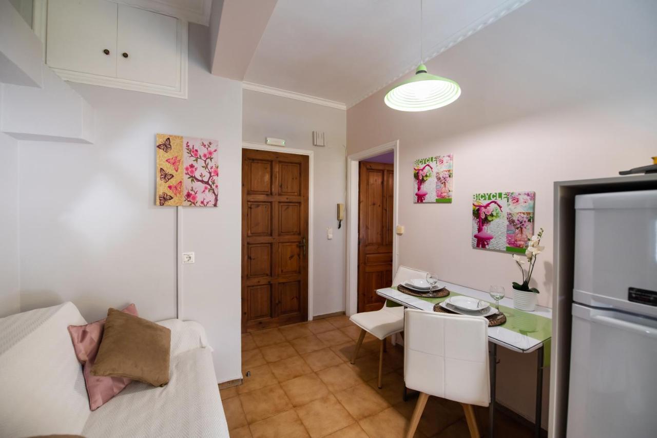 Lefkas & Apartment *